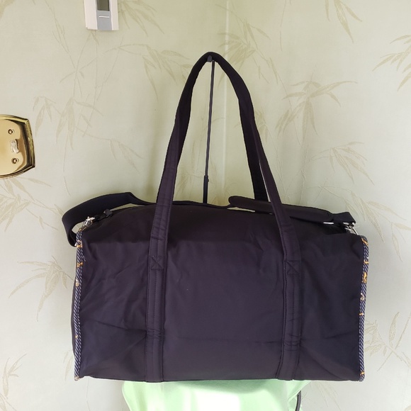 VERA BRADLEY HARRY POTTER LARGE TRAVEL DUFFEL BAG:NWT FRIENDS AT HOGWARTS - Picture 11 of 16